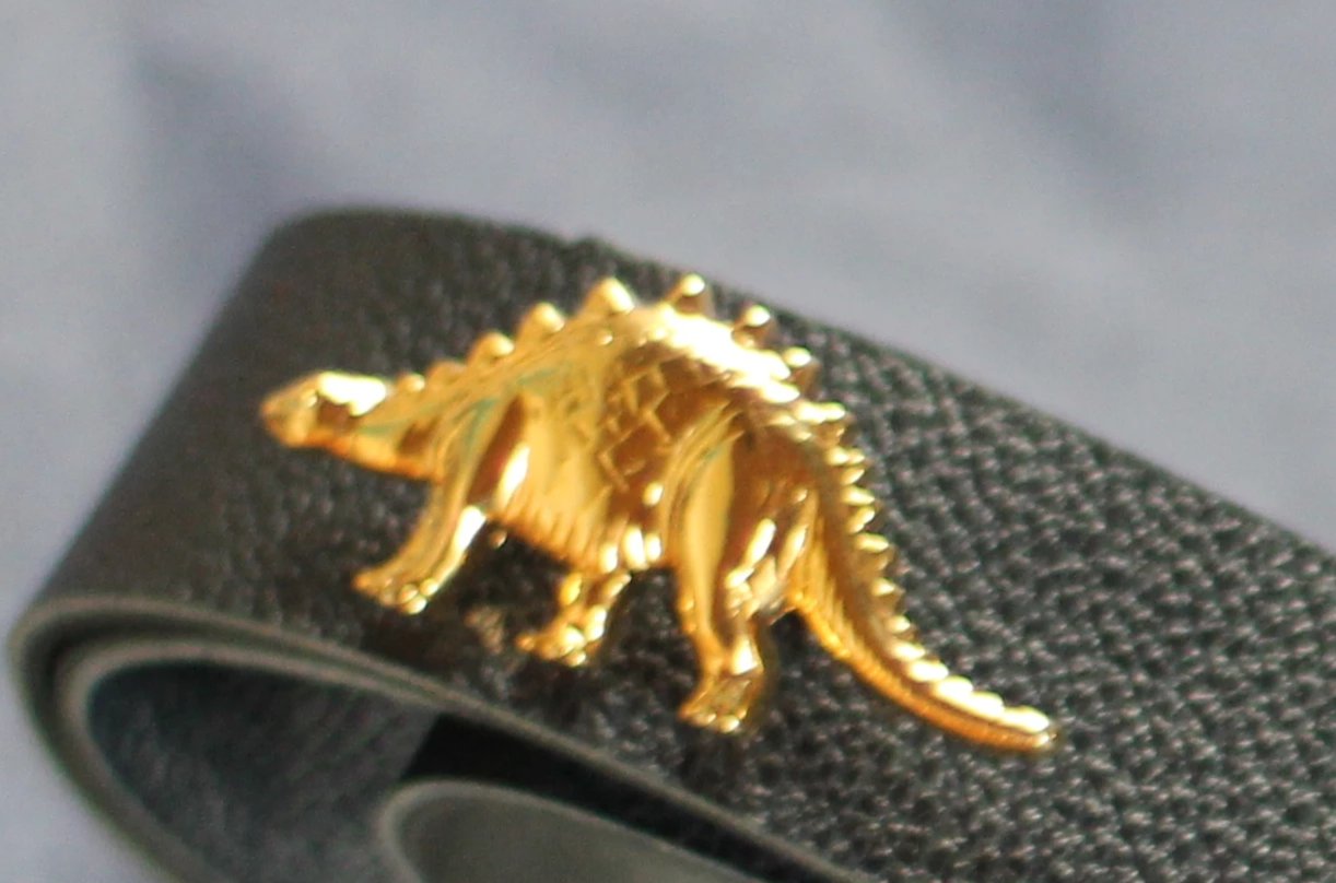 Un dino qui a du swag