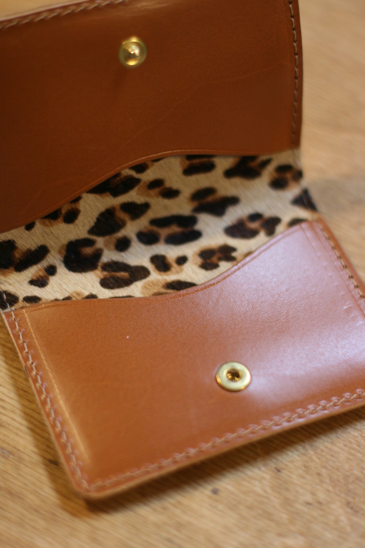 Camel Leo + Goldy Palm Tree