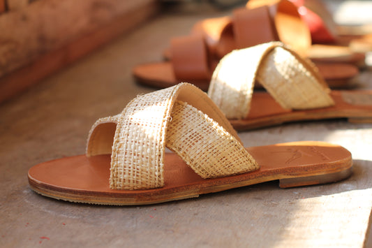 Raphiki - Camel Sole - Cross Sandals