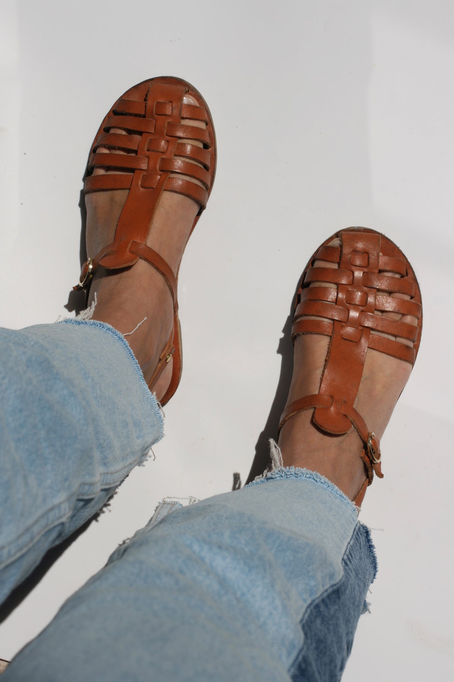 sandales méduses femme en cuir marron